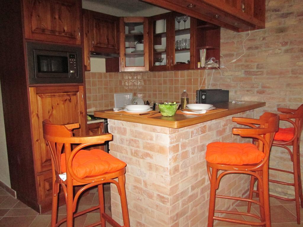 Mediterran Apartmanhaz Szántód Buitenkant foto