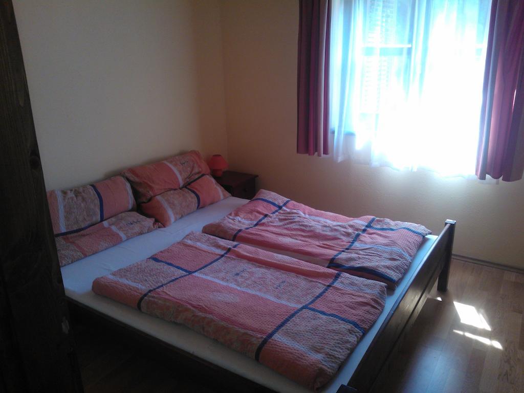 Mediterran Apartmanhaz Szántód Buitenkant foto