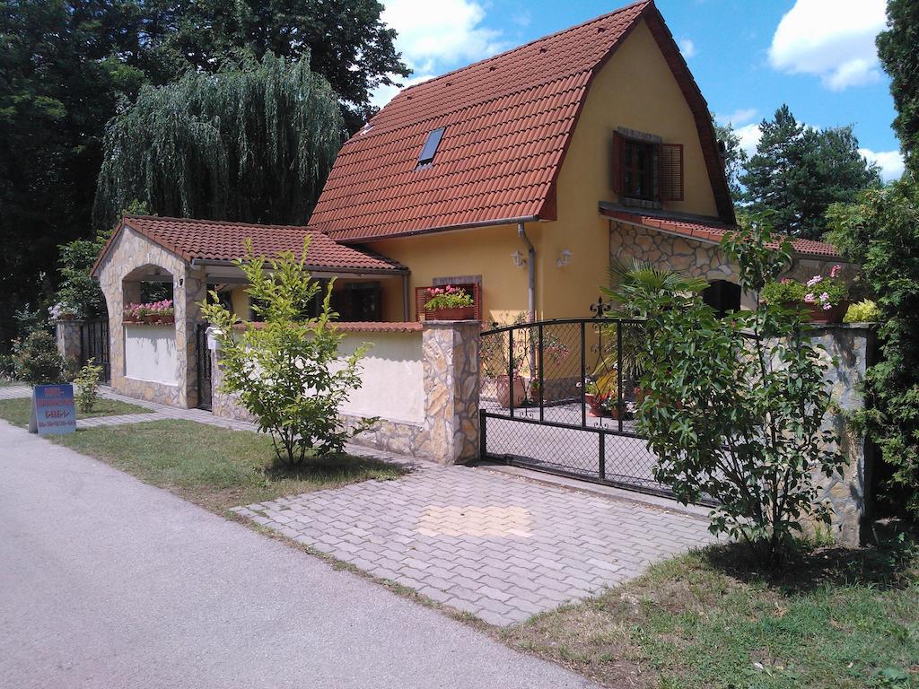 Mediterran Apartmanhaz Szántód Buitenkant foto