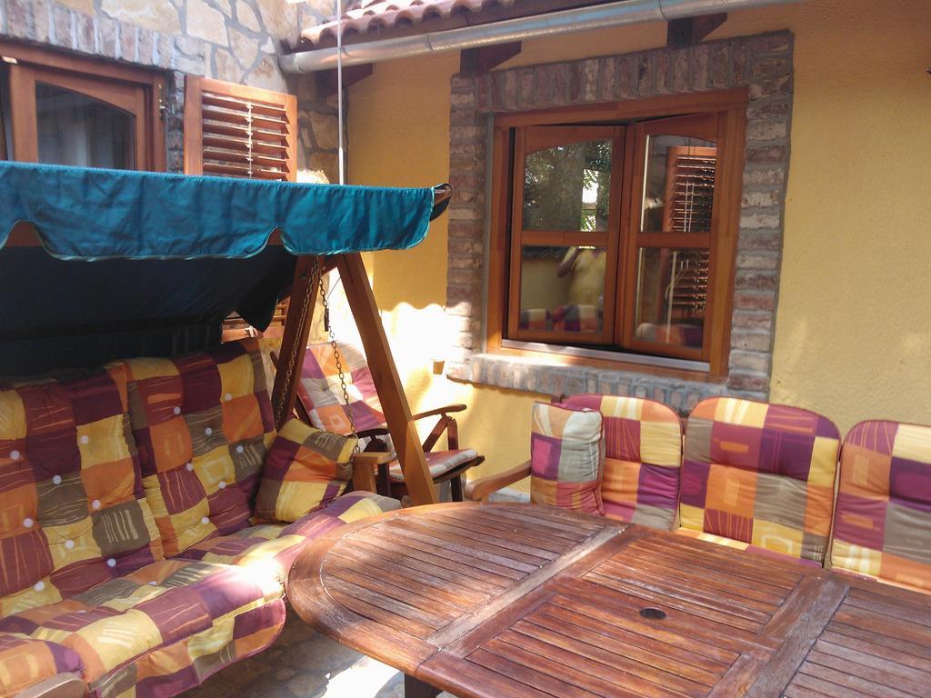 Mediterran Apartmanhaz Szántód Buitenkant foto