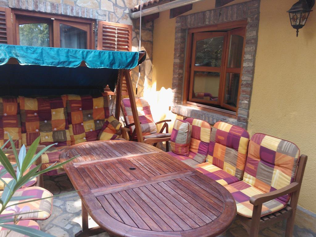 Mediterran Apartmanhaz Szántód Buitenkant foto